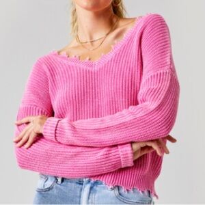 FRANCESCA’S MI AMI “DAVIDA” DISTRESSED SWEATER